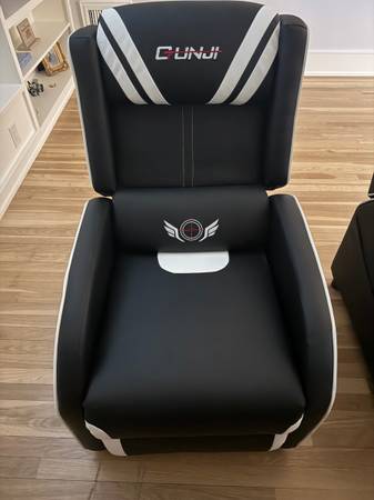 Two Ranger Gaming Chairs- Never Used 1