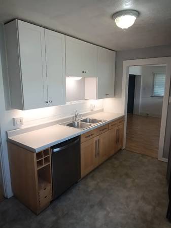 $1650.00 / 2br - 1000ft2 - West Temple63969053928323120