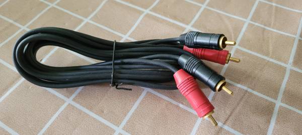 8' RCA Black and Red Cable 1
