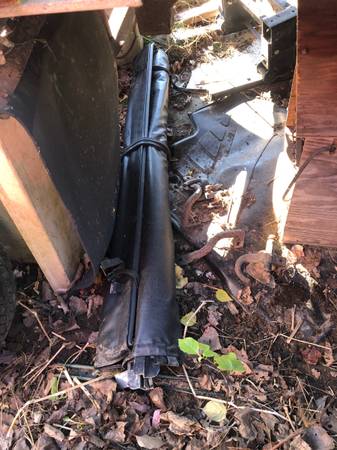 2000 Short bed GM? tonoe cover 1