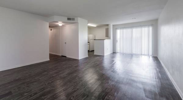 $1,329 / 2br - 1030ft2 - We're Waiting For You!!! (Portland, Texas)64036535805185120