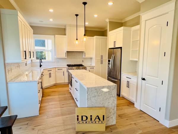 Do you need new cabinets or countertops ? We can help! 1