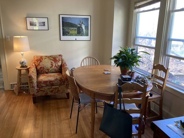 $600 / 1br - Cozy Apt in Quiet Neighborhood (Syracuse)63982983588227121