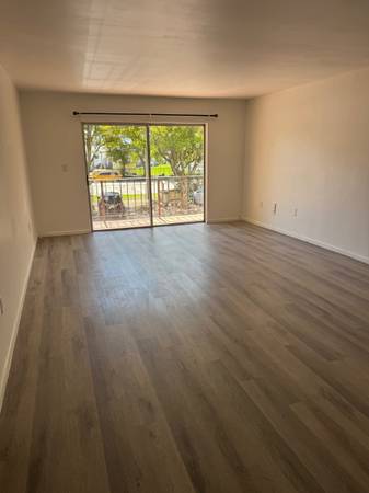 $1,950 / 2br - 2/2 condo for rent, gated community North Miami (North Miami)64049276125187122