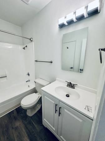 $2,695 / 2br - 900ft2 - Your New Home Awaits!  2bed 1.5bath with Washer and Dryer (Oxnard)63800496929793123