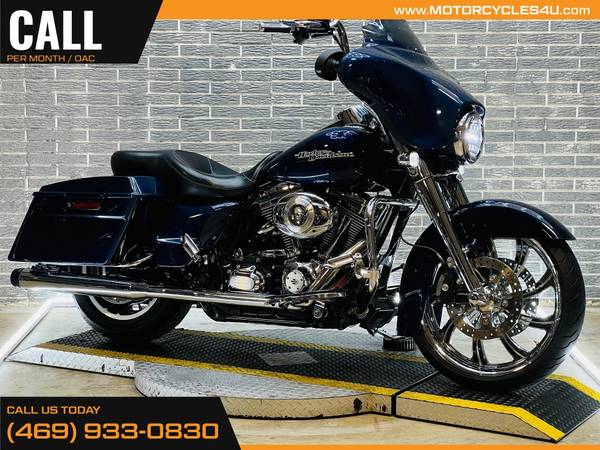 - 2012 Harley-Davidson Street Glide 1