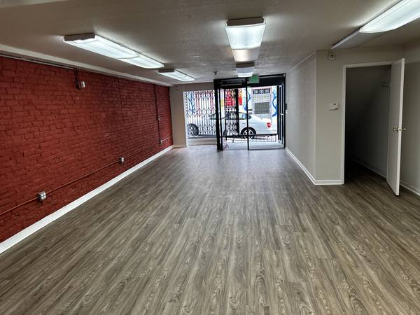 $3,800 / 881ft2 - Office Space for Rent in the Financial District – 725 Commercial St. (financial district)63686086036225121