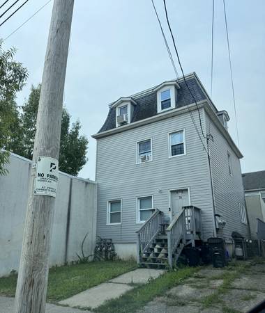 $699,000 / 4 habitaciones - 2390 pies² - Paquete de uso mixto Port Richmond (Staten Island)63661271305601121