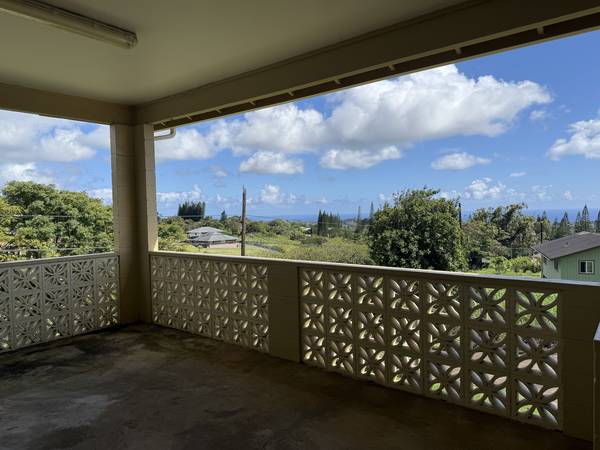 $5,000 / 4br - Beautiful and Spacious 4 Bedroom house in the heart of Kalaheo (Kalaheo)63939527774979121