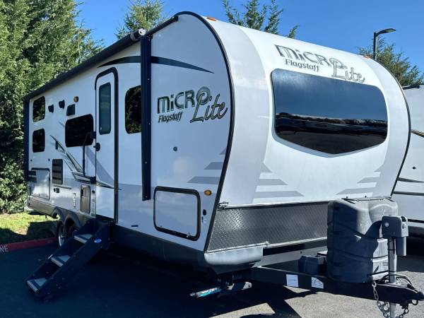 2020 Forest River Flagstaff Micro Lite  25BRDS Travel Trailer 1