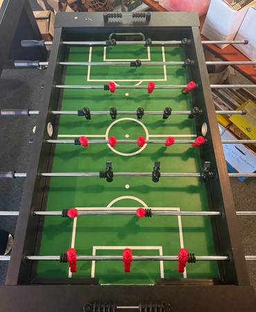 FOOSEBALL TABLE 1