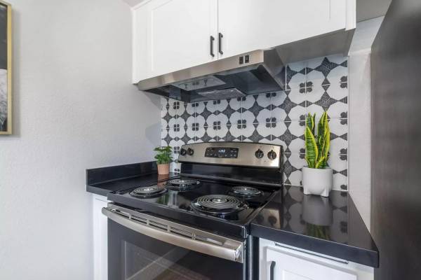 $2,133 / 2br - 806ft2 - A Must See, Assigned Parking, Outdoor Fireplace, Sparkling Pool (Arden Arcade)64043839592706122