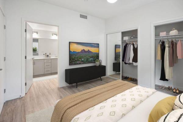 $2,930 / 1br - 726ft2 - Central Air & Heating, Historic Building, Smart keyless entry (La Mesa)63998456953987122