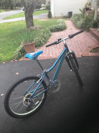 Blue Performance Raven 21-Speed Mountain Bike, 12" Frame, Plus Helmet 1