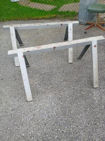 (2) steel work horses 1