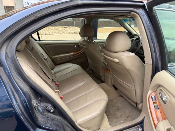 2004 INFINITI I35, AUTO-LEATHER SUNROOF KEYLESS ENTRY WITH 128K MILEAG - $2,765 (Chicago)63618847094017122