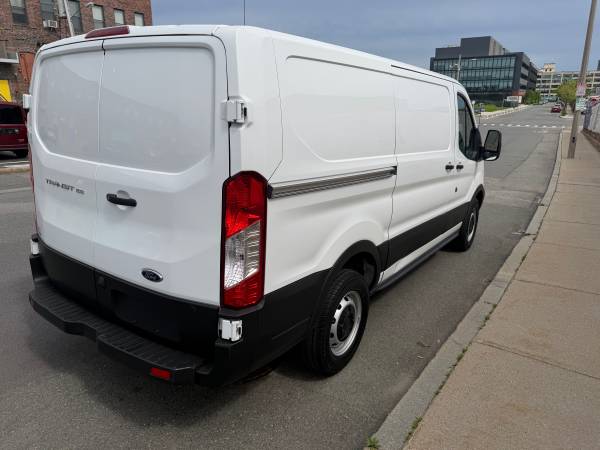 2019 Ford Transit - Photo 5