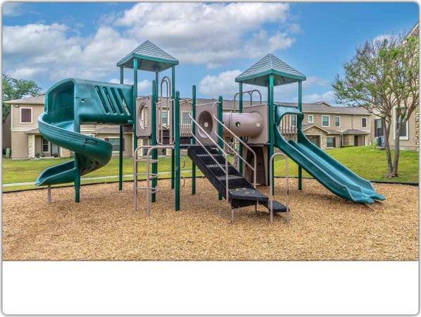 $1,295 / 1br - 780ft2 - You're going to love our affordable 1 BR / 1 BA! Check us out! (Dallas)63796375975171120