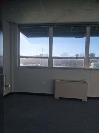 $200 / 100ft2 - Espacios de oficina en alquiler para negocios! (Ewing Township)63676310409601121