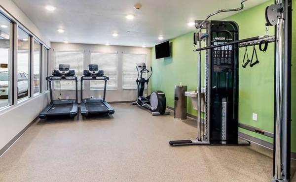 $1,499 / 1br - Budget-Friendly Monthly Rates - No Lease, No Commitment! (6351 Chelton Avenue, Harrisburg, PA)63856988287489121