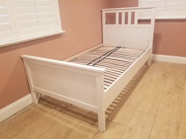 Twin Bed frame IKEA 1
