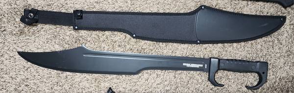 UC Combat Commander Spartan Sword 1