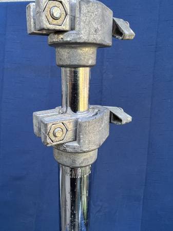 Proyecto de piezas para soporte doble Rogers Memriloc para batería/platillos - $60 (Arlington)63471242852225123
