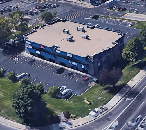 $800 / 235ft2 - 8 Office/Retail 1st Floor Suites with Parking in Central Aurora (Aurora)63736253824771123