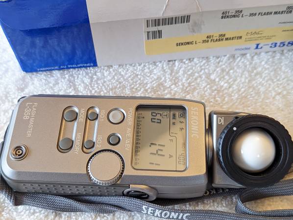 Sekonic L-358 Flash Light Meter - $220 (Seattle/Mapleleaf)63471355100673121