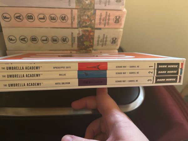 Complete Umbrella Academy Comic Box Set 1