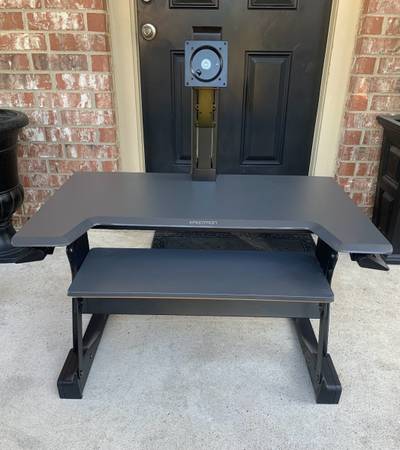 Ergotron WorkFit-TL Adjustable Sit to Stand Standing Desk Workstation Converter 1