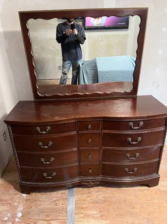 Solid wood dresser 1