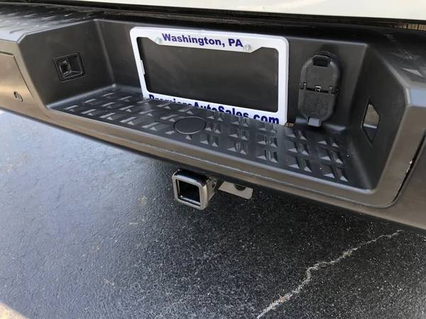 2022 Nissan Titan ~ 4x4 - Photo 10