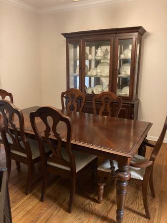 Dining table and chairs with china cabinet - $160 (Fyffe)63438159341441120