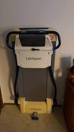 Treadmill - motorized 1