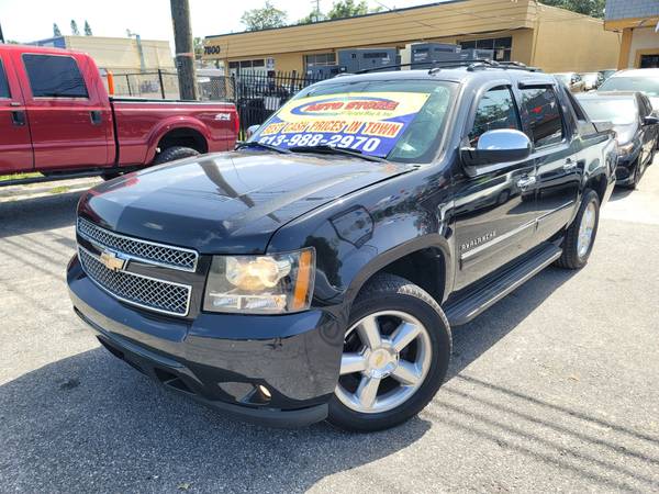 2010 Chevrolet Avalanche 1500 LTZ ¡CarFax limpio! - $8.690 (Tampa)63443116350723122
