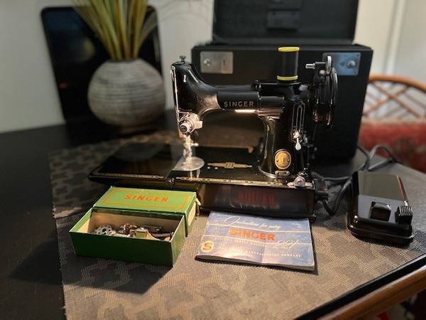 1955 Singer Centennial Sewing Machine 1