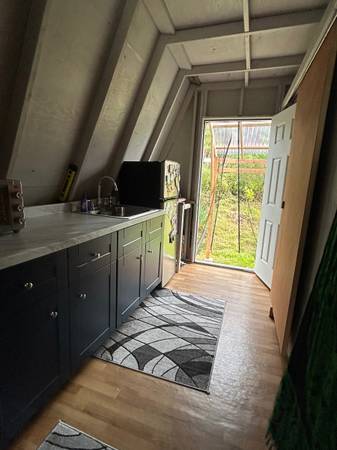 $1,100 / 1br - 400ft2 - A-Frame cabin for rent (Keaau)63939393812227122