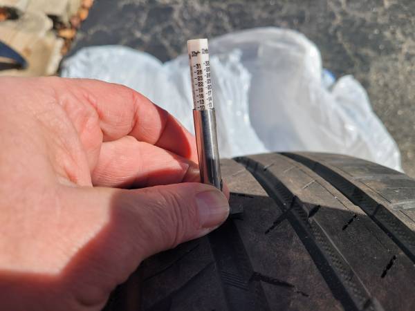 Nokian 255 45 18 ZR Z-Line - Single Tire - Like New 1