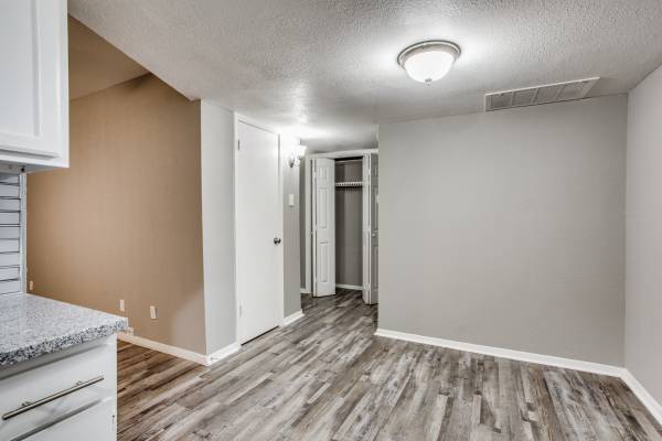 $760 / 1br - 725ft2 - $760 / 1br - 725ft263843414631169122
