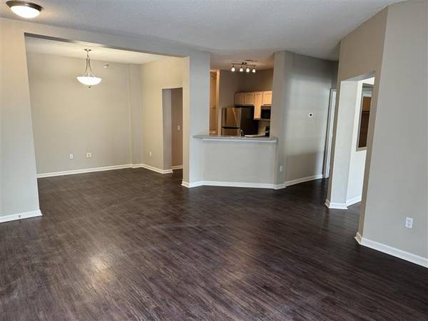$1,245 / 1br - 1025ft2 - Spacious 1-Bedroom + Den – Move-In Special + Next Month FREE!! (Omaha)64020673083523123