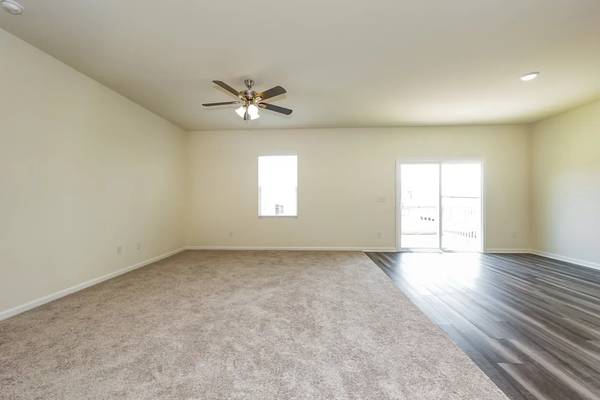 $1,445 / 3br - 2272ft2 - Chic & Functional 3-Bedroom, 2-Bath Home in a Prime Location (Columbia, TN)63904819994243124