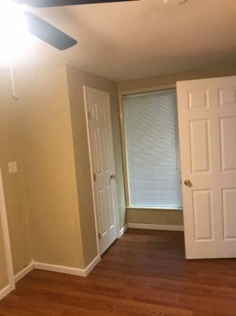 $900.00 / 3br - 1000ft2 - NOLM Housing63678508435331121