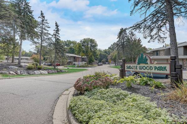 $2,099 / 2br - 1382ft2 - Welcome to Saddlewood Park Townhomes (Minnetonka)64003960150403120