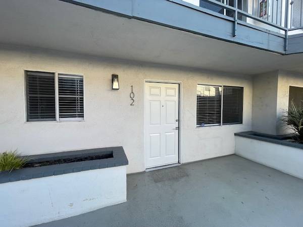 $500 OFF FIRST MONTH'S RENT! Park Estates: Lower 2 Bedroom 2 Bath 1