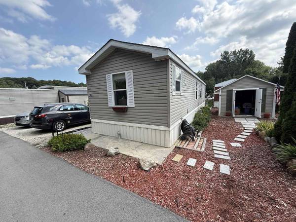 $79,000 / 2br - 950ft2 - Sunrise Shores Manufactured Home Available (Oak Creek)