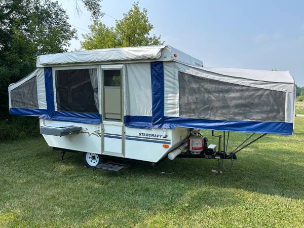 2001 Starcraft Popup Camper 1
