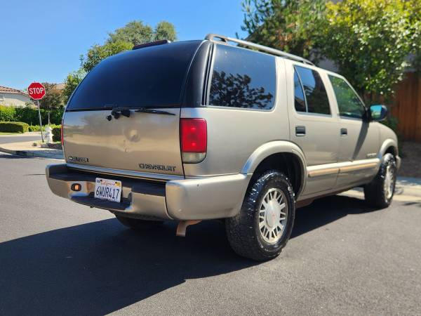 2002 Chevy S10 Blazer 4x4 170k clean title just smoged Cold A/C - $2,200 (Elk Grove)63616906522883124