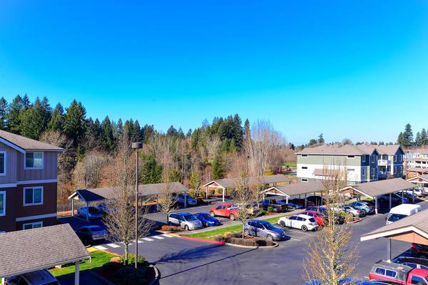 $2,325 / 3br - 1243ft2 - Paseo para perros, microondas, almacenamiento para bicicletas (Olympia)63688332963969124