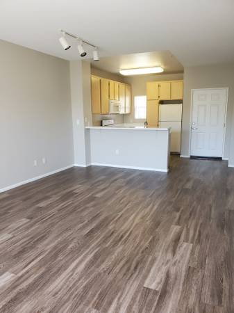 🏠2-Bed 2-Bath With a View! Available NOW For Only $2,999💸 1